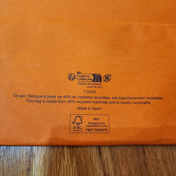 Authentic Hermes Orange Long Gift Paper Shopping Bag 17"×11"×4" - Picture 4 of 5